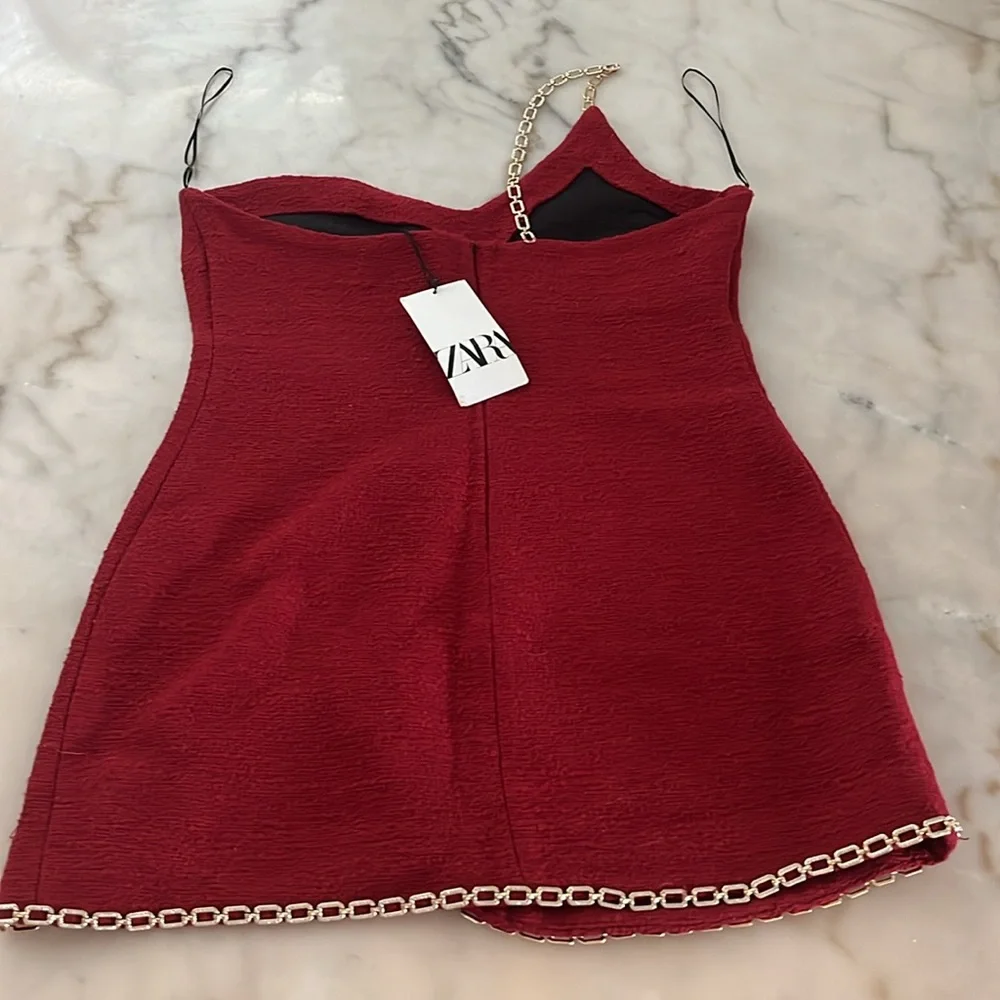 Zara Textured Tweed Boucle Asymmetric Chain Trim Mini Dress Red Gold Chain Sz L - Picture 16 of 17